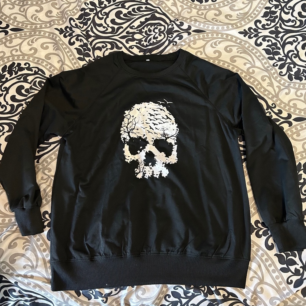 XL Black Pullover with White Skull